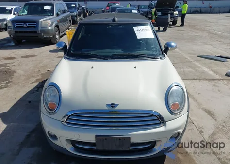 2011 Mini Cooper z USA, uszkodzony, nr VIN WMWZN3C58BT133329